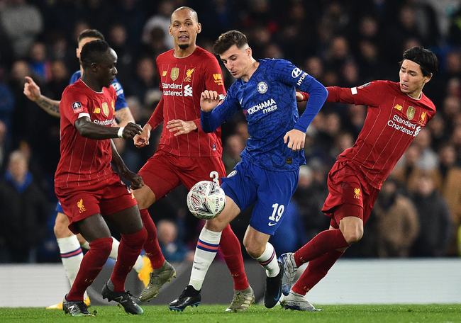 记者：多特仍在推进桑乔的转会，相关谈判正在进行中