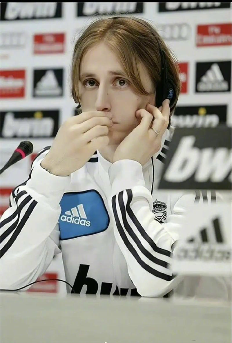 15投4中陷入挣扎！弗拉格暴露体能短板 糟糕的三分投射成最大掣肘