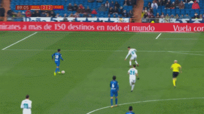 2026米兰冬奥会火炬继续在意大利境内传递