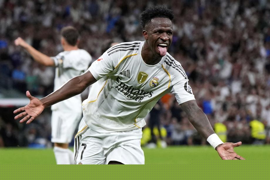 詹姆斯末节怒砍12分！雷迪克：他为湖人注入了强心剂